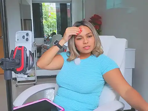 diosadeluniverso online show from 04-21-26, 04:24