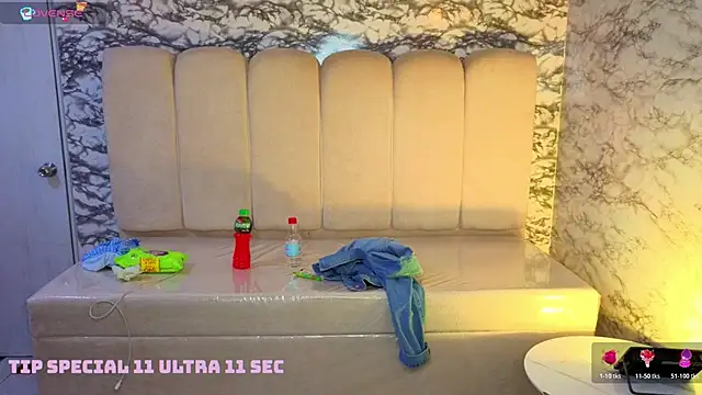 Afrodita Wild v online show from 04-02-26, 01:29