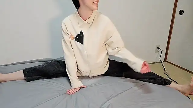 Snapshot of NORA_NEKO_2_2 chatting on 03-08-26, 11:24 NORA NEKO 2 2 online show from 03-08-26, 11:24