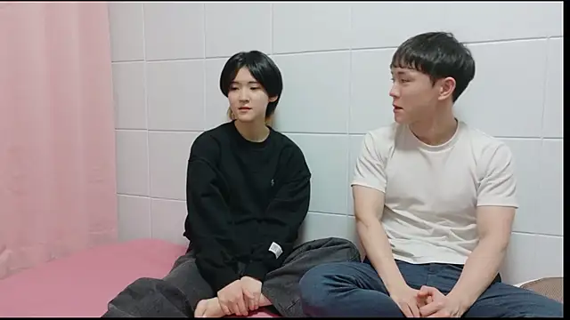 Snapshot of NORA_NEKO_2_2 chatting on 11-29-25, 10:37 NORA NEKO 2 2 online show from 11-29-25, 10:37