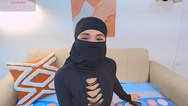 Lailaa lush online show from 11-30-25, 07:09