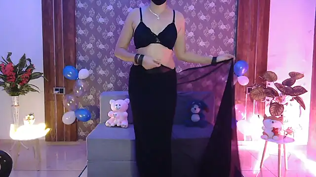 Snapshot of Misha_01 chatting on 02-26-26, 05:07 Misha 01 online show from 02-26-26, 05:07