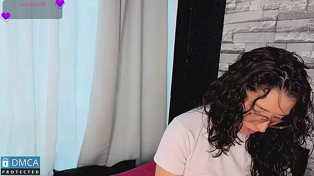 Snapshot of eva_delight_ chatting on 05-30-26, 12:11 eva delight online show from 05-30-26, 12:11