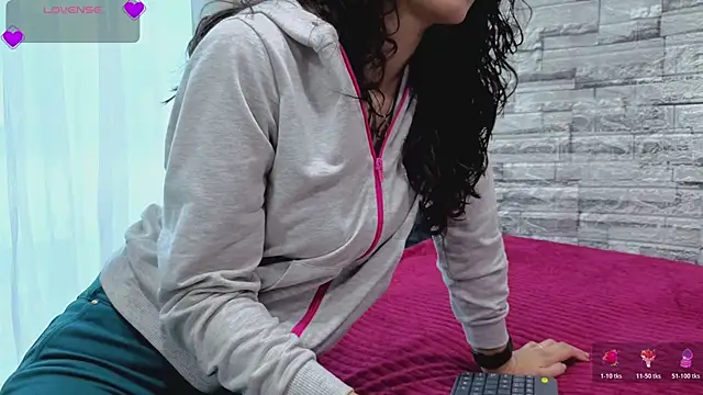 Snapshot of eva_delight_ chatting on 05-26-26, 12:03 eva delight online show from 05-26-26, 12:03