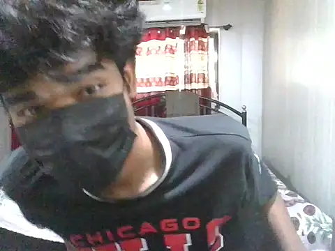 Snapshot of kriZ08 chatting on 05-05-26, 07:33 kriZ08 online show from 05-05-26, 07:33