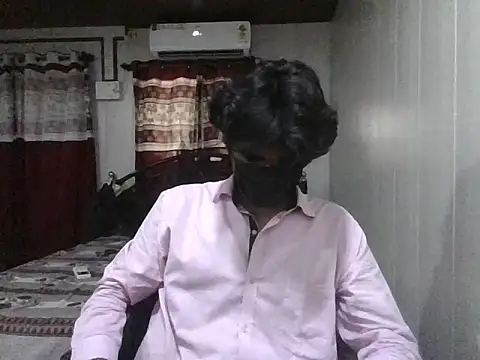 Snapshot of kriZ08 chatting on 06-06-26, 12:10 kriZ08 online show from 06-06-26, 12:10