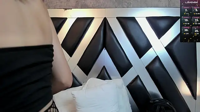 CloePerson online show from 02-28-26, 03:55