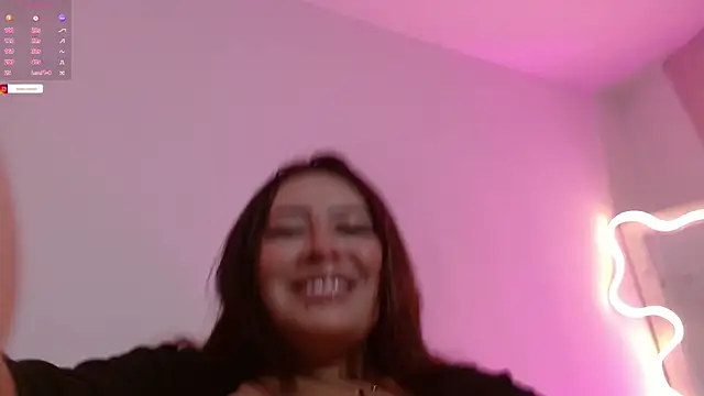 Snapshot of damii_tay1 chatting on 02-08-26, 03:15 damii tay1 online show from 02-08-26, 03:15