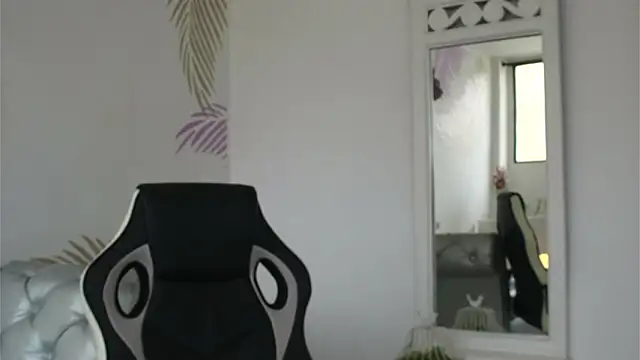 Isabelle Lane online show from 03-13-26, 12:32