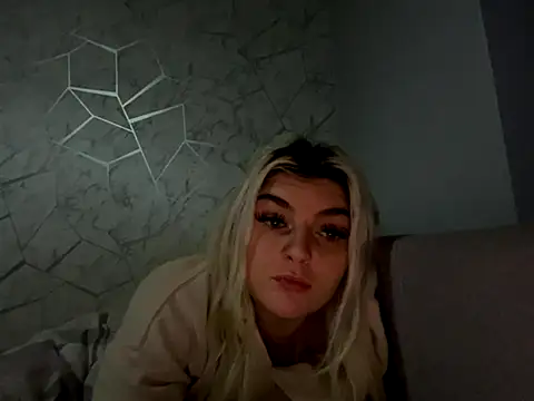 rosie-hipstergal online show from 12-05-25, 04:55