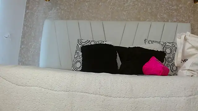 AliceSmity  online show from 04-12-26, 12:19