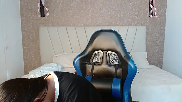 AliceSmity  online show from 12-01-25, 05:36