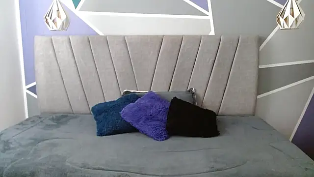 AliceSmity  online show from 04-15-26, 11:59