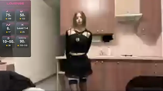 Snapshot of AidaGloshen chatting on 02-02-26, 03:11 AidaGloshen online show from 02-02-26, 03:11