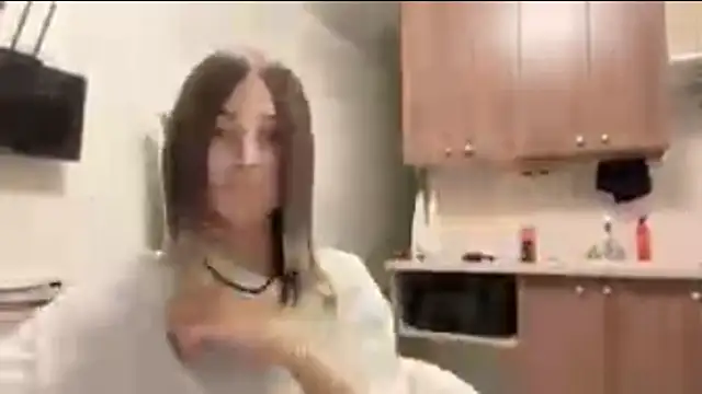 AidaGloshen online show from 10-27-25, 05:14