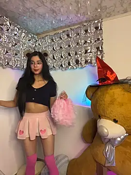 Snapshot of wetbyAlice chatting on 10-24-25, 11:26 wetbyAlice online show from 10-24-25, 11:26