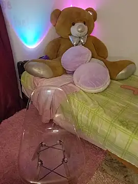 wetbyAlice online show from 05-12-26, 10:16