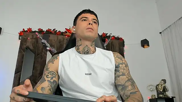 MATEO DILUCA online show from 12-18-25, 10:19