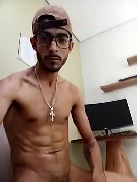 LeandroLima23Cm online show from 11-03-25, 05:38