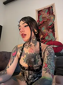 NinaHex online show from 11-18-25, 02:31