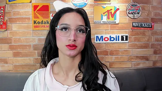 foxy sharlotte online show from 03-11-26, 06:02