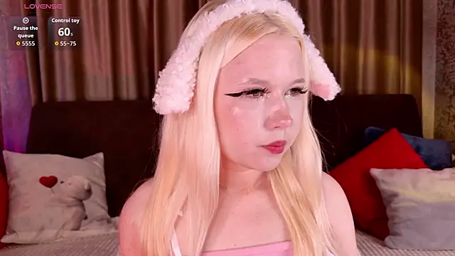 VivieSunn online show from 07-22-26, 03:25