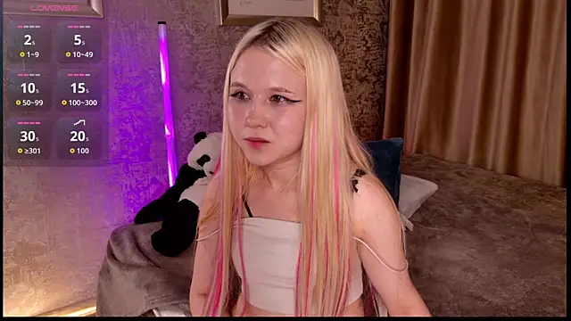VivieSunn online show from 04-30-26, 08:57