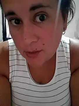 Snapshot of Clara_Arg chatting on 02-02-26, 10:42 Clara Arg online show from 02-02-26, 10:42