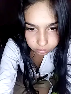 Snapshot of Sweetybebe chatting on 10-26-25, 04:02 Sweetybebe online show from 10-26-25, 04:02