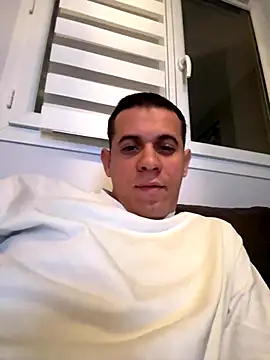 Snapshot of Xx_rvs_xX chatting on 10-24-25, 10:31 Xx rvs xX online show from 10-24-25, 10:31