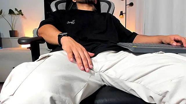 IamKael  online show from 02-06-26, 02:29