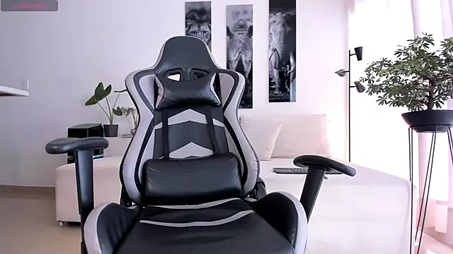 IamKael  online show from 12-05-25, 05:00