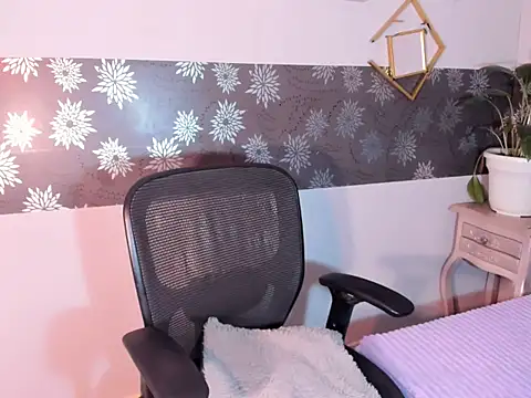 SamaradelaRoux online show from 01-15-26, 04:05