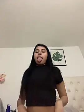 BIJOU SECRET online show from 12-23-25, 04:45