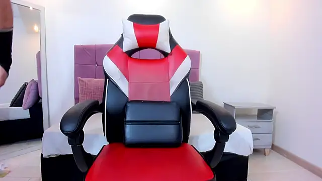 whisper nova online show from 02-05-26, 04:41