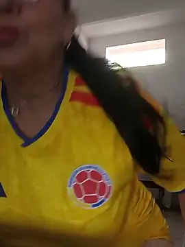 laliItaclark online show from 06-17-26, 12:48