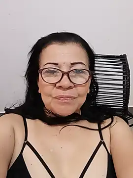 laliItaclark online show from 07-10-26, 01:11