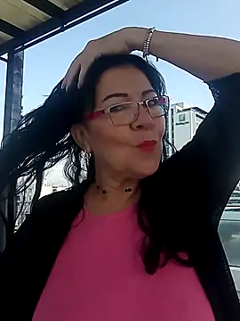 laliItaclark online show from 05-04-26, 12:19