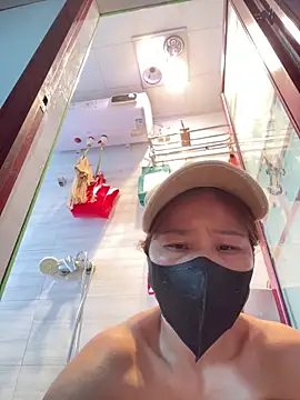 Zuzu-6 online show from 04-15-26, 12:49