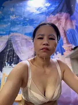 Zuzu-6 online show from 05-27-26, 12:31