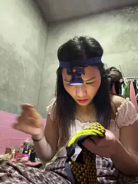 Yunzang online show from 02-28-26, 01:11