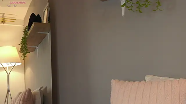 Missemily 11 online show from 03-11-26, 09:58