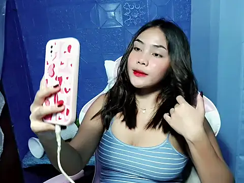 Mia Cally online show from 12-20-25, 01:25