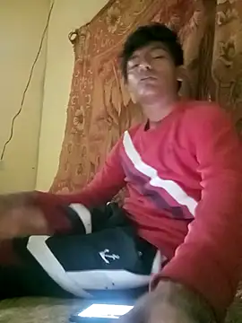 GuzzMiranda18 online show from 12-17-25, 02:16