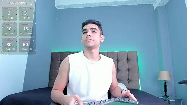 Snapshot of zack_joness18 chatting on 07-01-26, 02:12 zack joness18 online show from 07-01-26, 02:12