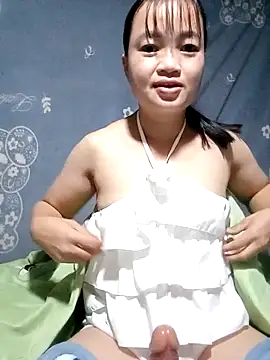 Noelle-e online show from 12-03-25, 01:06