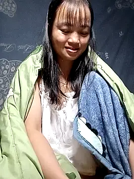 Noelle-e online show from 11-29-25, 01:55