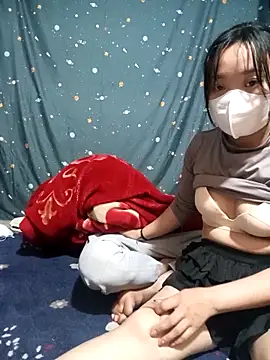 Snapshot of Phoena-a chatting on 02-13-26, 12:05 Phoena-a online show from 02-13-26, 12:05