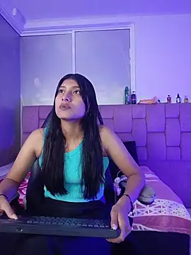 YeseniaRodriguez3 online show from 05-30-26, 12:44