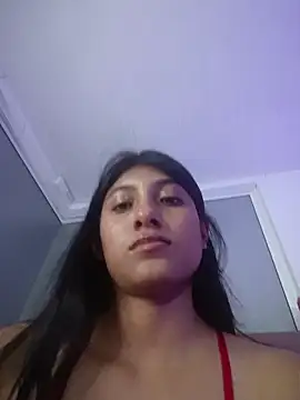 YeseniaRodriguez3 online show from 05-25-26, 02:11